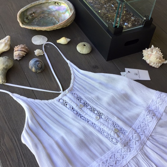 Volcom Tops - Volcom tank top